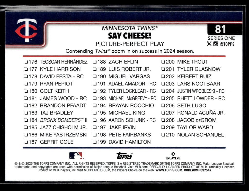 2025 Topps #81 Say Cheese! Picture-Perfect Play