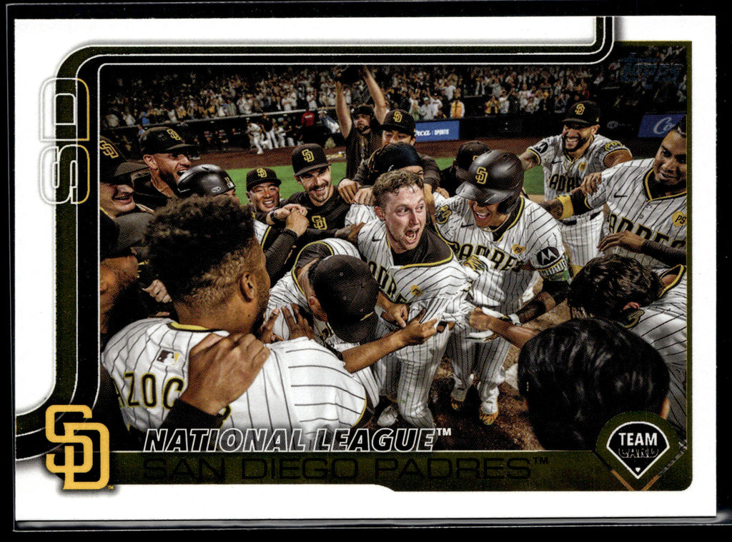 2025 Topps #39 San Diego Padres