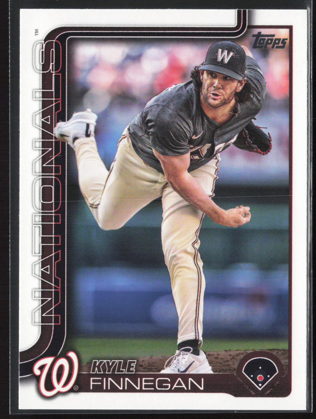 2025 Topps #254 Kyle Finnegan