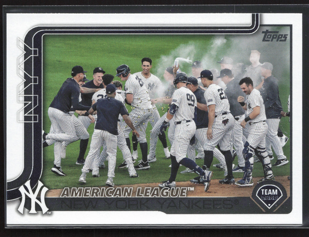 2025 Topps #123 New York Yankees