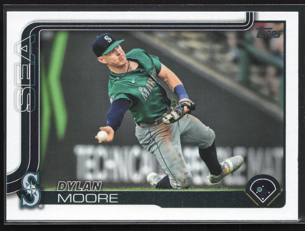 2025 Topps #105 Dylan Moore