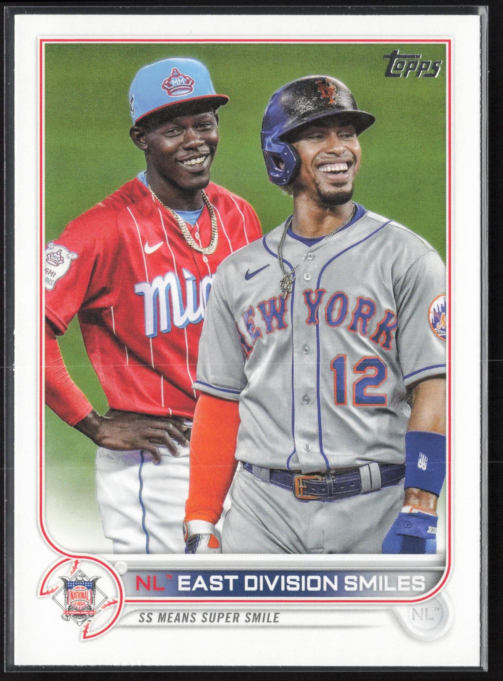 2022 Topps #98 NL East Division Smiles