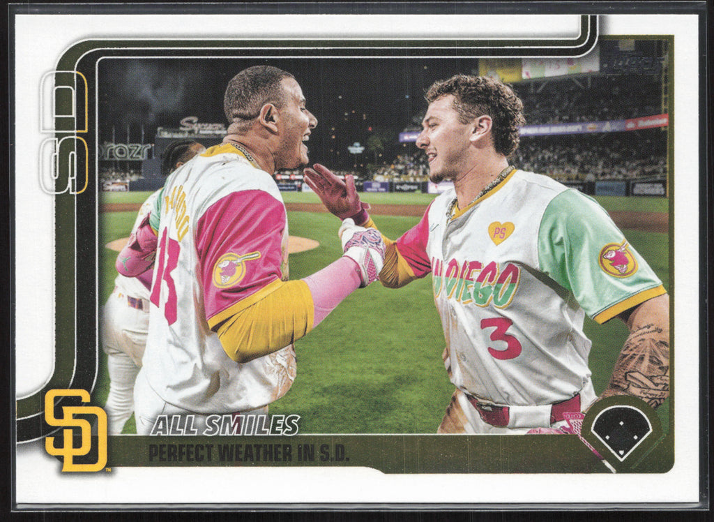 2025 Topps #143 All Smiles: Perfect Weather in S.D.