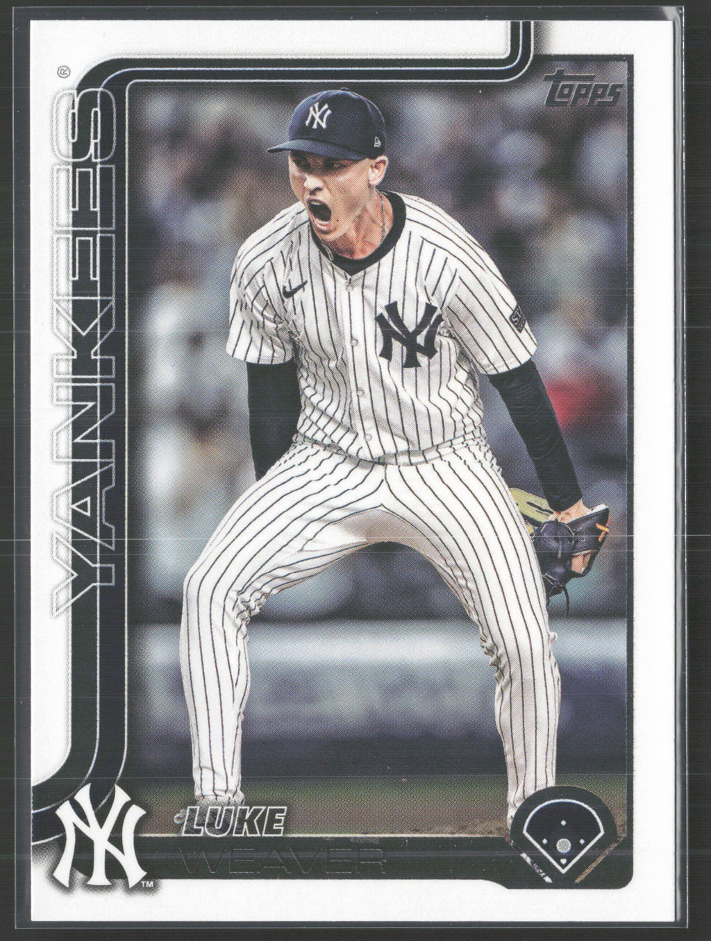 2025 Topps #506 Luke Weaver