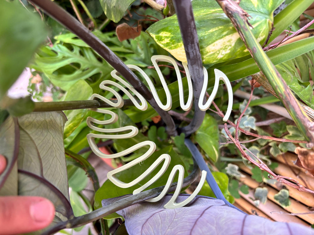 Monstera Leaf Plant Stem Holder: 3D Printed Houseplant Support - Set of 2