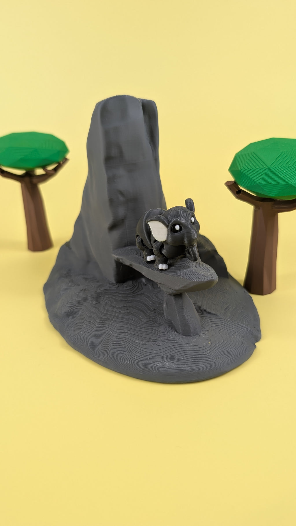 🐘 Elephant – Articulated Keychain Figure