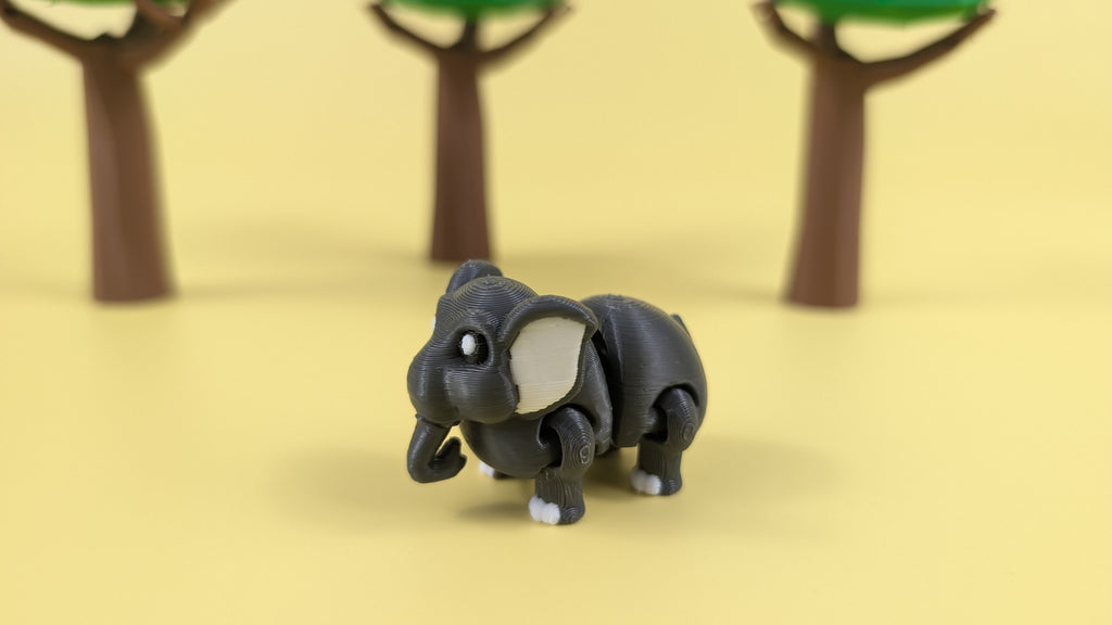 🐘 Elephant – Articulated Keychain Figure