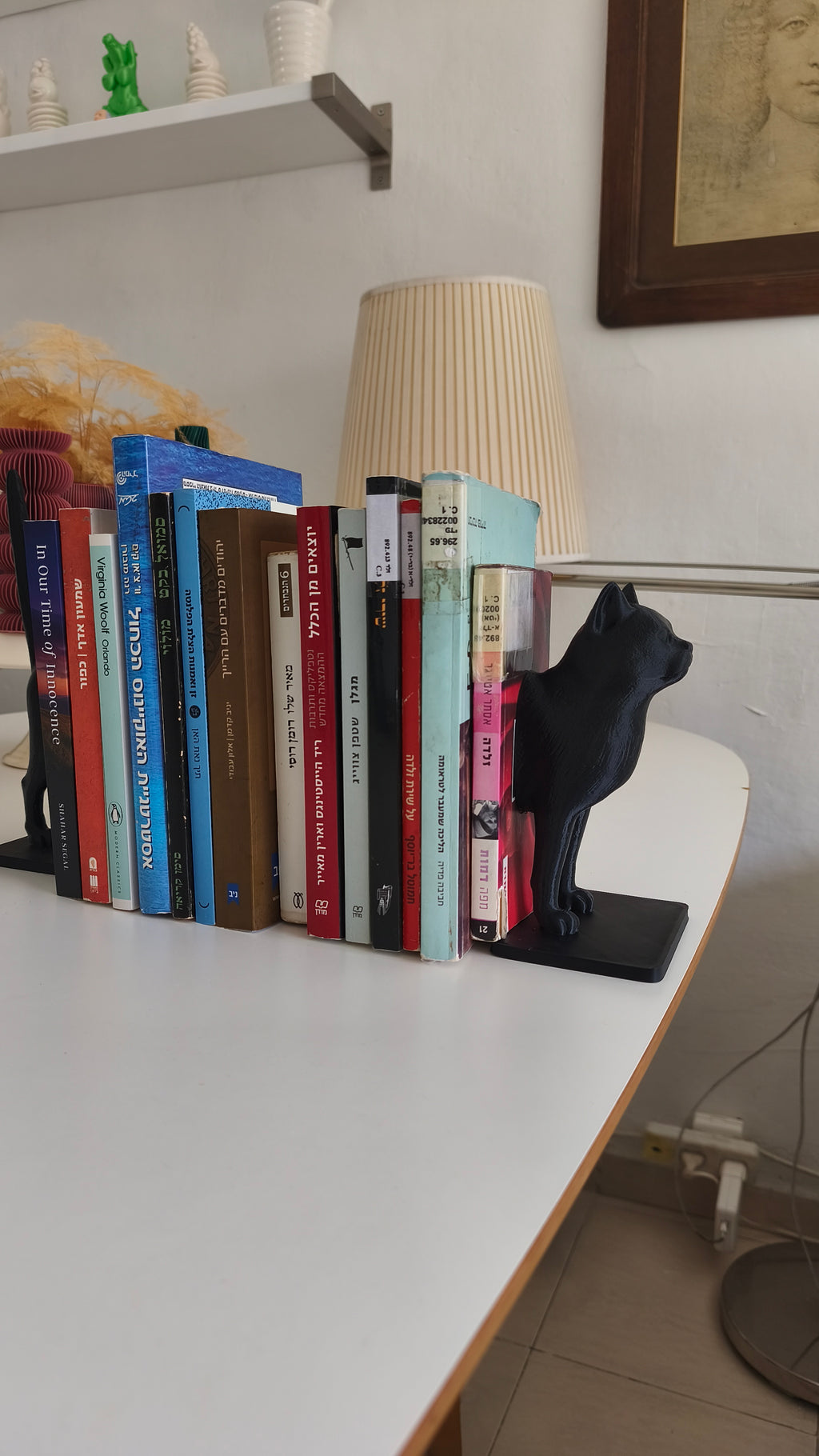 Cat Bookend – 3D Printed Two-Piece Cat Bookends | Modern Animal Lover Shelf Décor | Perfect Gift for Cat Owners and Readers