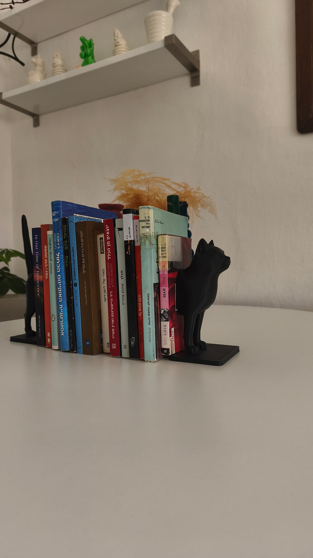 Cat Bookend – 3D Printed Two-Piece Cat Bookends | Modern Animal Lover Shelf Décor | Perfect Gift for Cat Owners and Readers