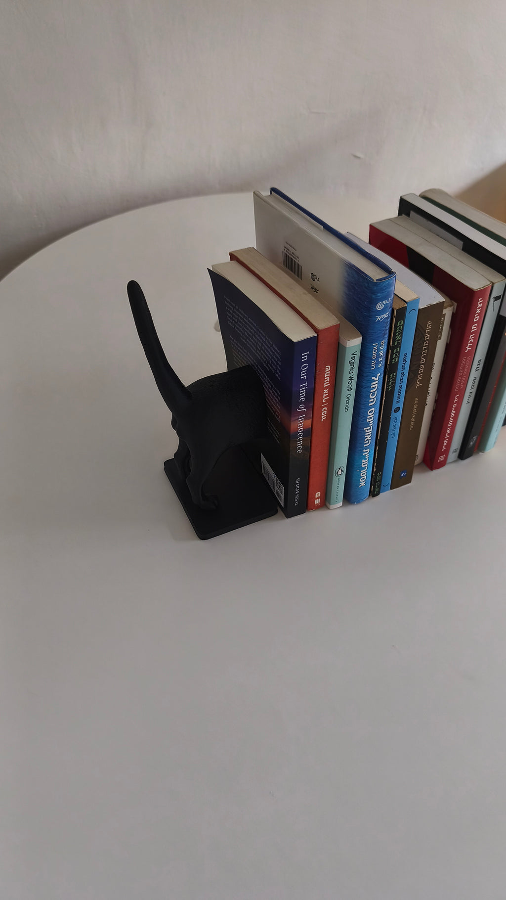Cat Bookend – 3D Printed Two-Piece Cat Bookends | Modern Animal Lover Shelf Décor | Perfect Gift for Cat Owners and Readers