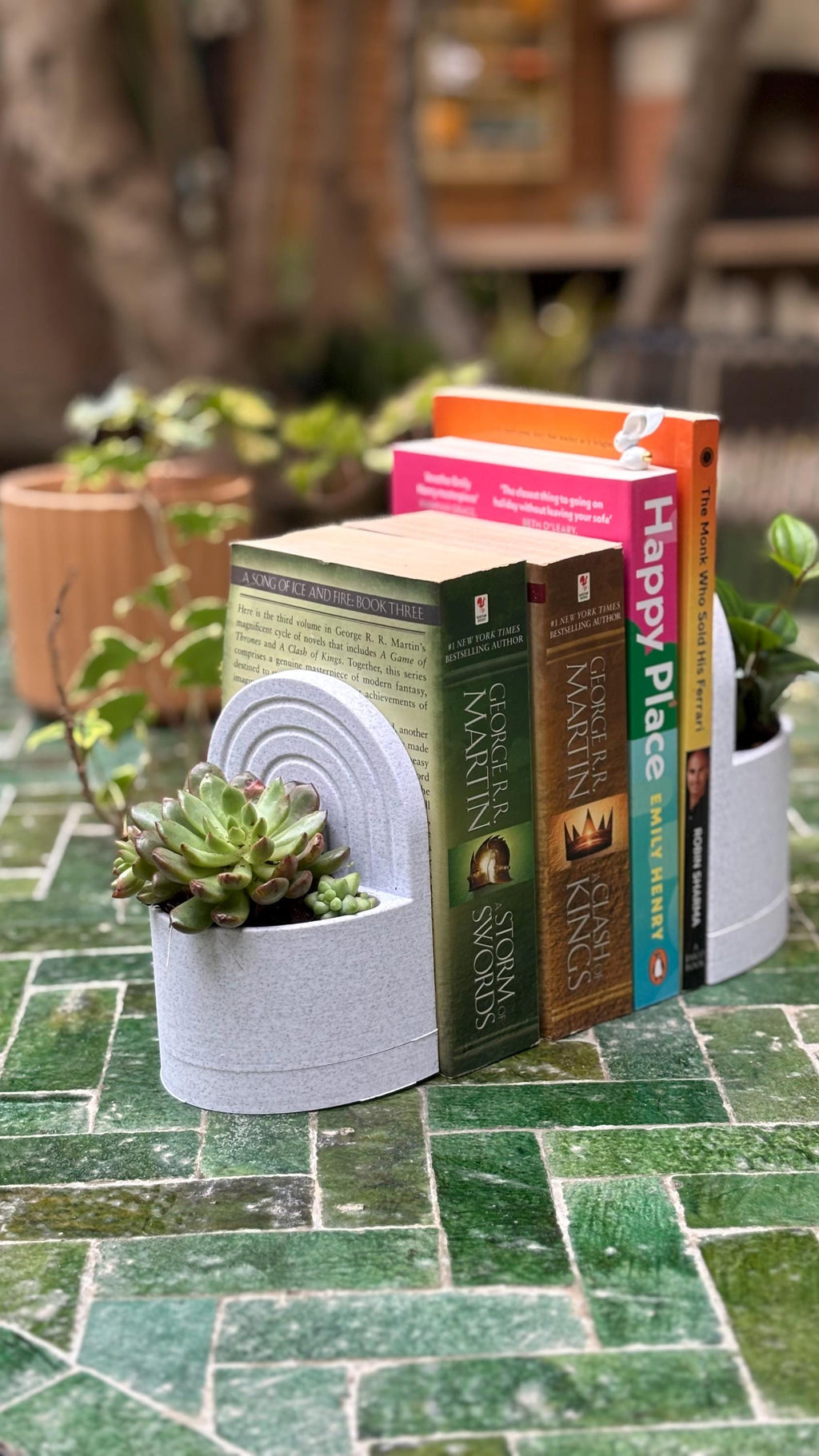 Bookend Planter Duo – 3D Printed Minimalist Book Holders with Built-In Planters & Drainage